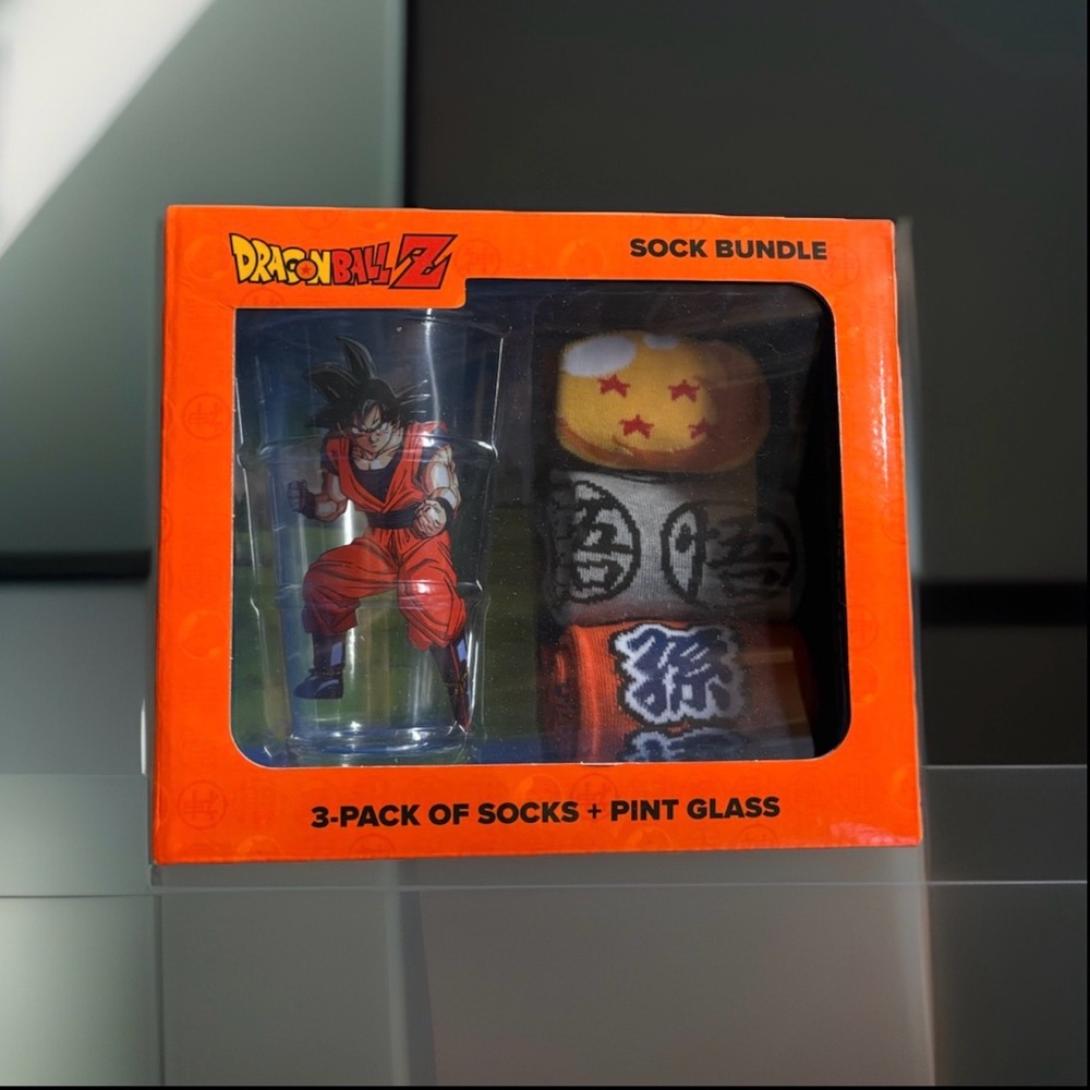 Dragon Ball Z Sock Bundle with Pint Glass - Orange&Socks Gift